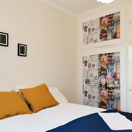 Charming 2bd Next To Metro Station Apartment Athens